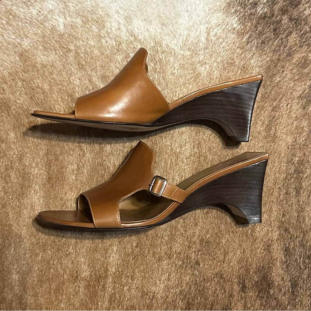 Harold’s Cognac Fine Leather Mid Heel Slide Sandals